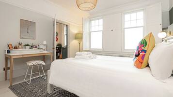 House (5 Bedrooms) | 5 bedrooms, iron/ironing board, bed sheets