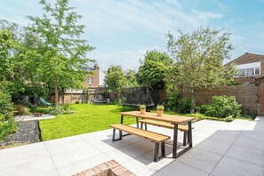 Ferienhaus (5 Bedrooms) | Garten