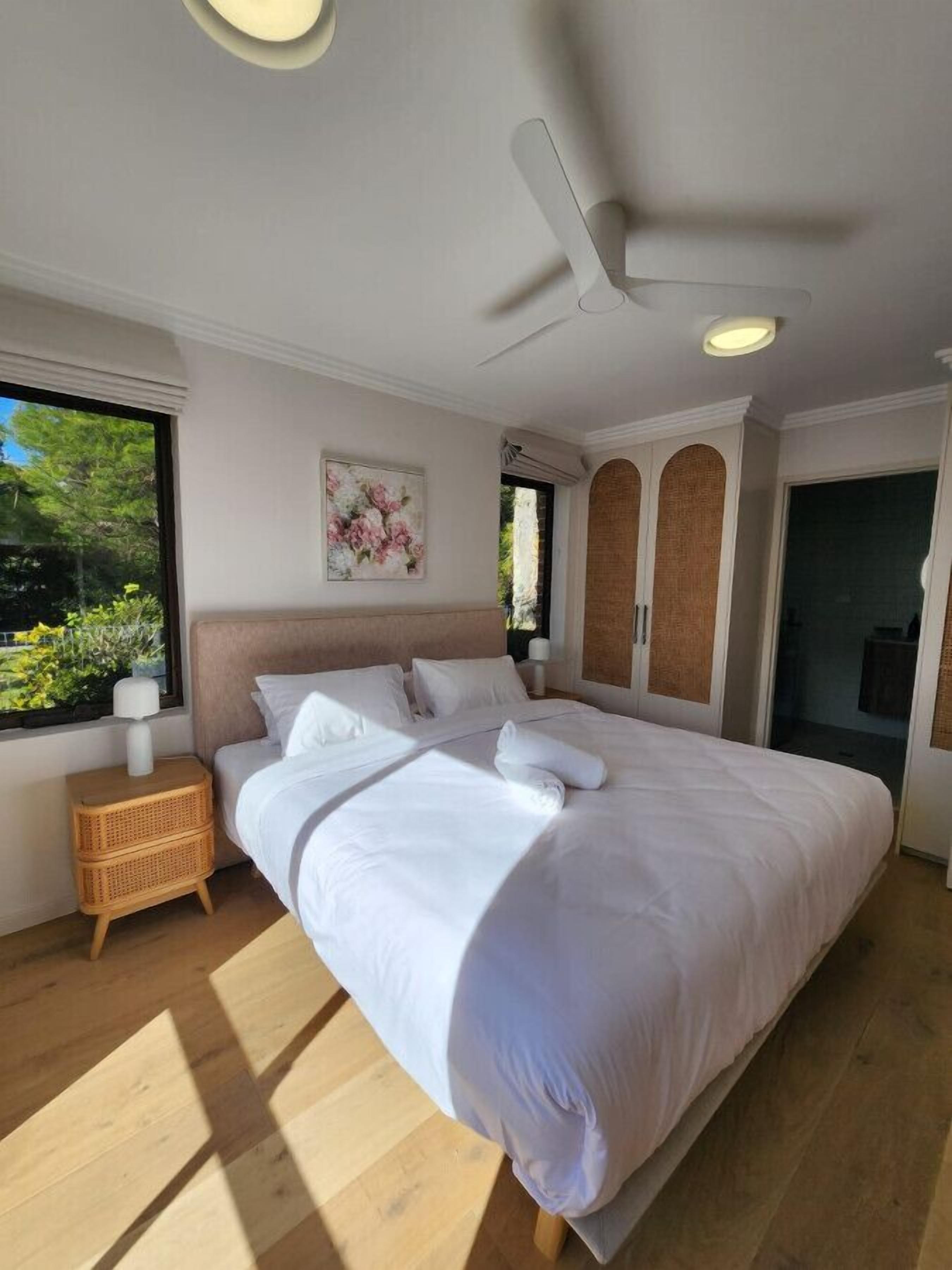 1 soverom, skrivebord, strykejern/-brett og wi-fi (inkludert)