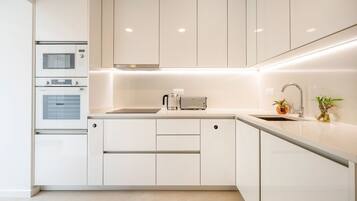 Fridge, microwave, oven, dishwasher