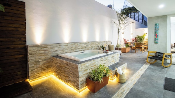 Deluxe Apartment, 2 Bedrooms | Private spa tub - Serene Stylish Stay Roof Pool and Lounge (Puerto Vallarta)