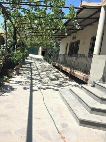 Private Guesthouse in Historic Village