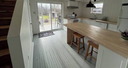 Magnifique Petite Maison de Campagne à Louer au Mois ou à la Saison