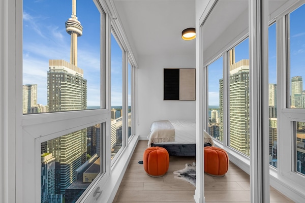 Luxury Suite, City View