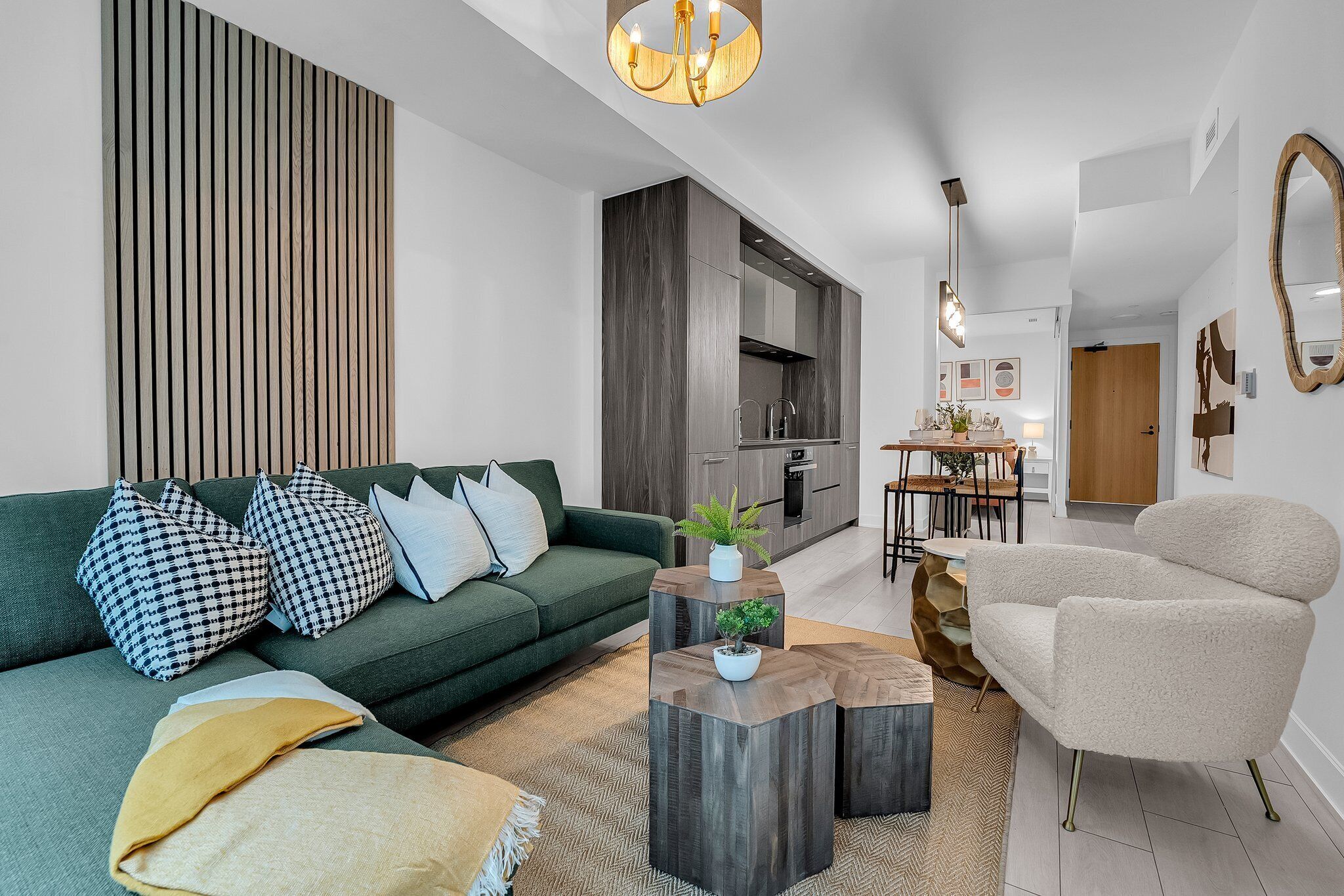 Suite Eksekutif | Area keluarga | TV 55-inci dengan saluran TV satelit