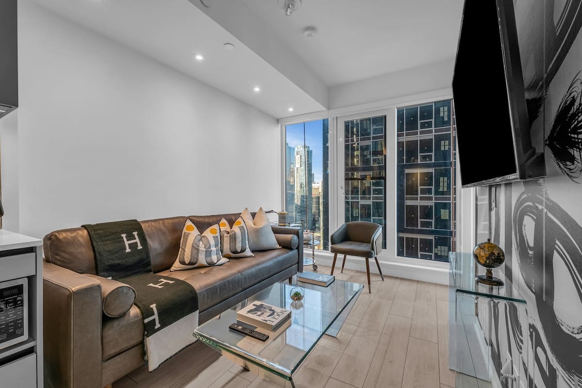 Luxury Suite, City View | 1 bedroom, premium bedding, memory foam beds, desk