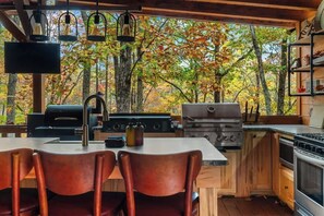 Fridge, microwave, oven, stovetop - Hidden Waters | Blue Ridge Cabin | Arcade | HotTub (Morganton)