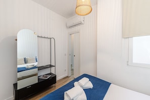 3 chambres, fer et planche Ă repasser, Wi-Fi gratuit, draps fournis