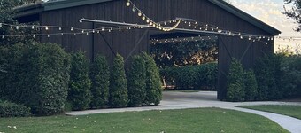Charming 3-bedroom cottage with AC and WiFi minutes away from Sequoia Entrance