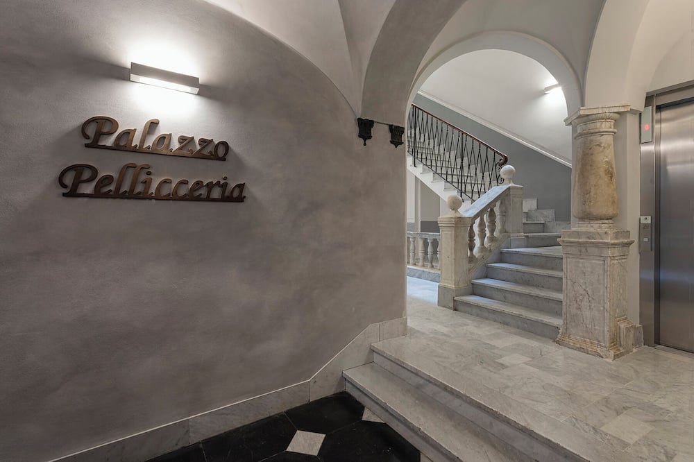 M'Amo Apartment a Palazzo Pellicceria by Wonderful Italy - immissione nel fiume ciclistico da Ponente-Ponte di Cornigliano