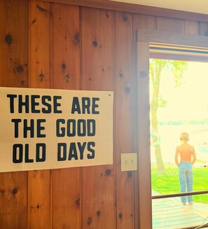 Interior - Cozy 2 Bedroom Lakeside Cabin on Lake Manuella  (Darwin)