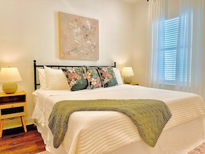 3 bedrooms, iron/ironing board, internet, bed sheets - The Meadow, 3BR Townhome by VelvetDitchVillas (Oxford)