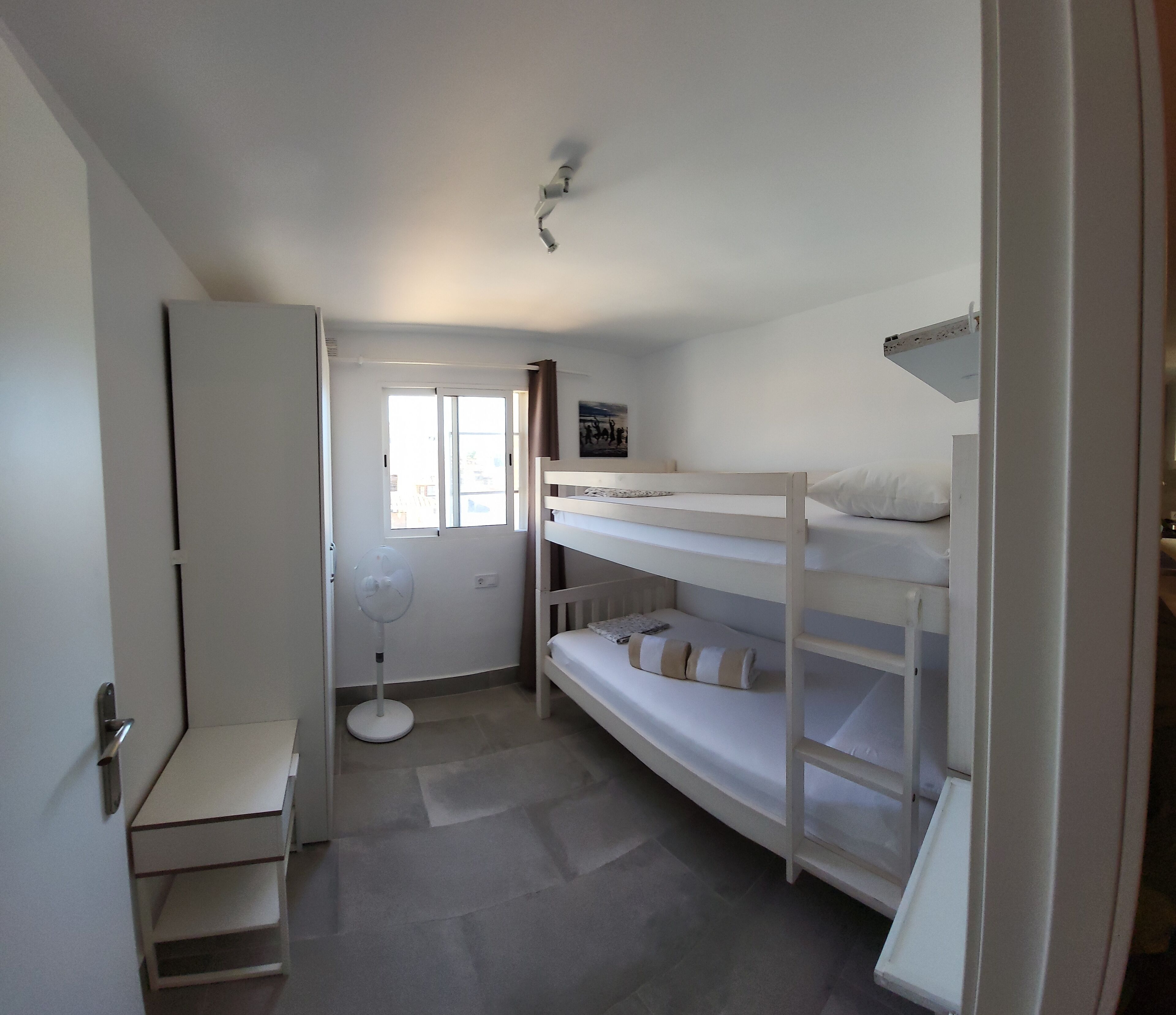Apartment | 2 Schlafzimmer, Bügeleisen/Bügelbrett, kostenloses WLAN, Bettwäsche