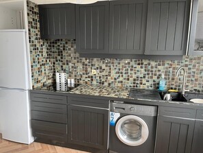 Private kitchen - Appartement d une Chambre Pour 6 Personnes (Colombes)