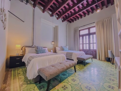 Beautiful double suite in an old house with contemporary restoration. 