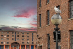 Exterior - Dockside Aparthotel, Bw Signature Collection (Liverpool)