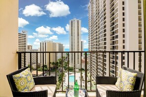 Condo, 1 Bedroom, Balcony, Ocean View (0184) | Balcony - Partial Ocean View Condo with 2 Beds and Parking (Honolulu)