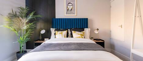 1 chambre, fer et planche à repasser, Wi-Fi gratuit, draps fournis