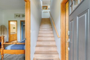 House (3 Bedrooms) | Interior - Bella Sol by Avantstay Ocean Views + Game Room (Manzanita)