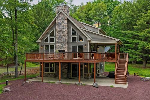 House (6 Bedrooms) | Interior
