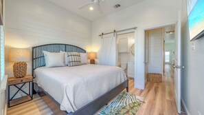 Interior - Between the Shores by Avantstay Pool, Boardwalk (Port Aransas)