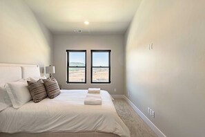 House (4 Bedrooms) | Interior - Jordanelle by Avantstay Next to the Reservoir! (Heber City)