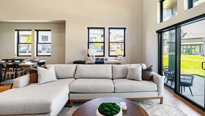 Rumah (4 Bedrooms) | Interior