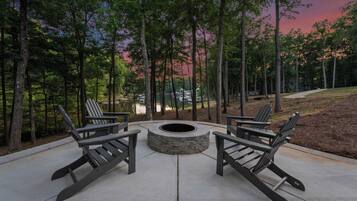 Rumah (Multiple Bedrooms) | Interior