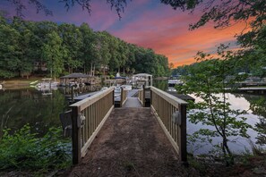 ハウス (Multiple Bedrooms) | 内装