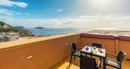 Nisida view Apartment by Wonderful Italy