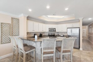 Condo, Multiple Beds (The Oasis at Orange Beach 609 (Phoeni) | Private kitchen | Paper towels - The Oasis at Orange Beach 609 (Orange Beach)