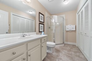 Appartement, Meerdere bedden (The Oasis at Orange Beach 609 (Phoeni) | Badkamer | Shampoo, toiletpapier