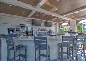 Leilighet, flere senger (The Oasis at Orange Beach 609 (Phoeni) | Bar (på overnattingsstedet)