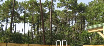 Air-conditioned chalet, heated swimming pool, pets allowed