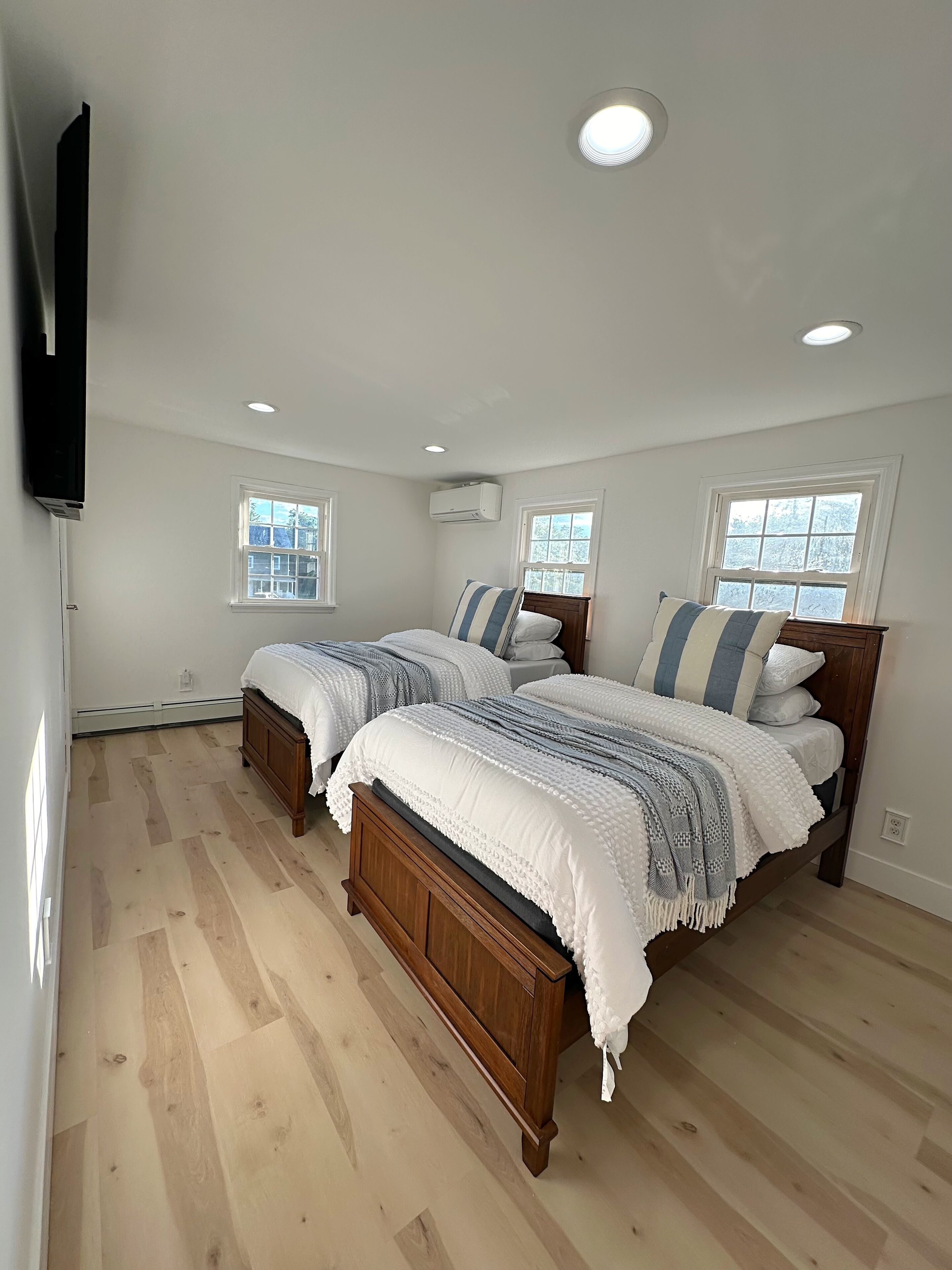 3 habitaciones, tabla de planchar con plancha y wifi gratis 