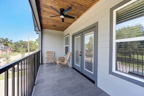 Terrace/patio - Gorgeous Luxury Villa Located in Central Houston. Near downtown & IAH (Houston)