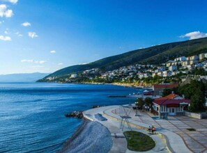 Beach - Apartment pod Pločom - One Bedroom Apartment with Terrace (Senj)