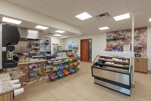 Ferienhaus, Mehrere Betten (Hillcrest Poolside Retreat)