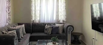 Cozy 3-bedroom apartment with WiFi, in Bani pet friendly 