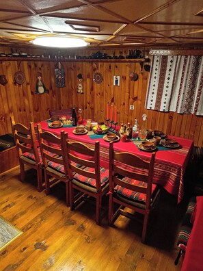 House | Dining