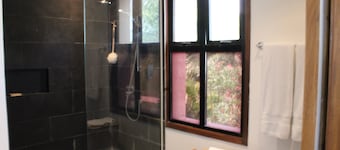 Villa FV 4BR 12Pax 6Beds HugeTerrace