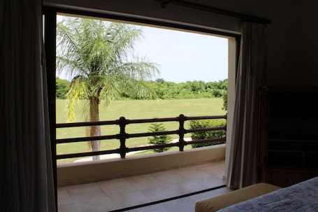 Family Villa, Courtyard View | 4 bedrooms, iron/ironing board, free WiFi