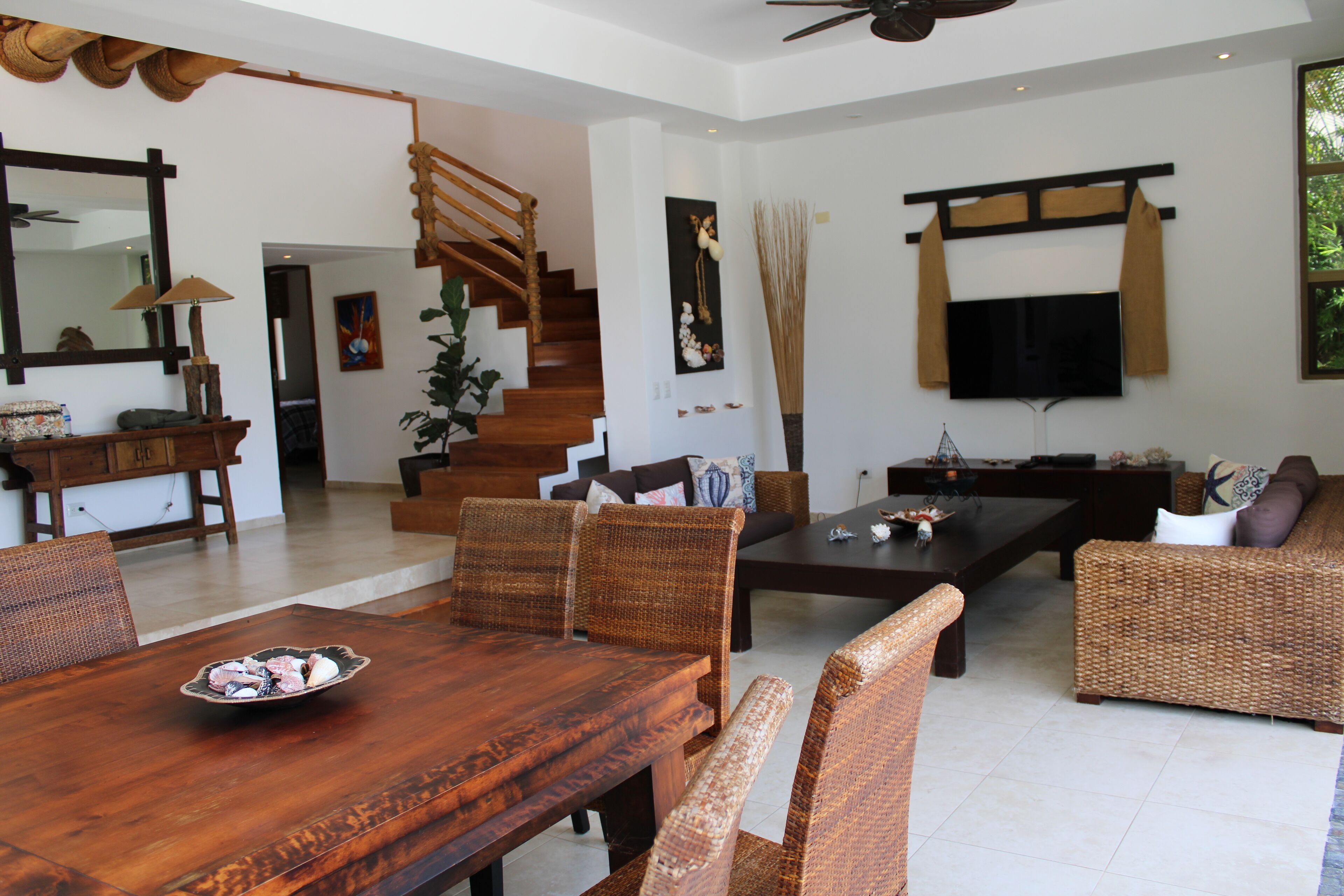 家庭别墅, 庭院景观 | 起居区