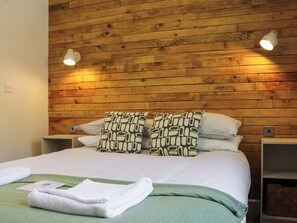 1 bedroom, free WiFi, bed sheets - Dinas Lodge - UK47607 (Caernarfon)