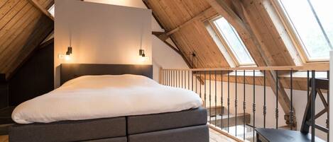 1 chambre, fer et planche Ă repasser, lit parapluie, Wi-Fi