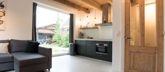 3. Quietly Located Farm Close to RAI and Train