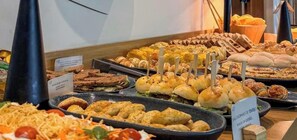 Breakfast meal - Marino Beach Hotel (Cabo Frio)