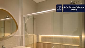 Classic Twin Room | Bathroom | Shower, hair dryer, towels, soap