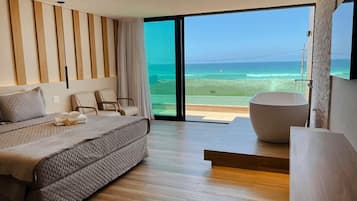 Habitación presidencial con 2 camas individuales | Vista a la playa o el mar