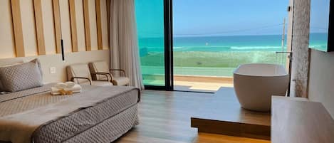 Chambre PrĂ©sidentielle avec lits jumeaux | Vue sur la plage/lâocĂ©an
